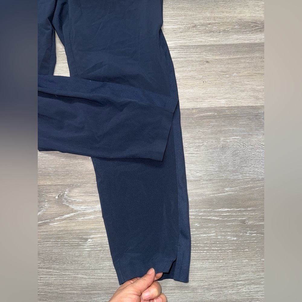 Athleta BROOKLYN MID RISE ANKLE PANT size 6 - Picture 7 of 10